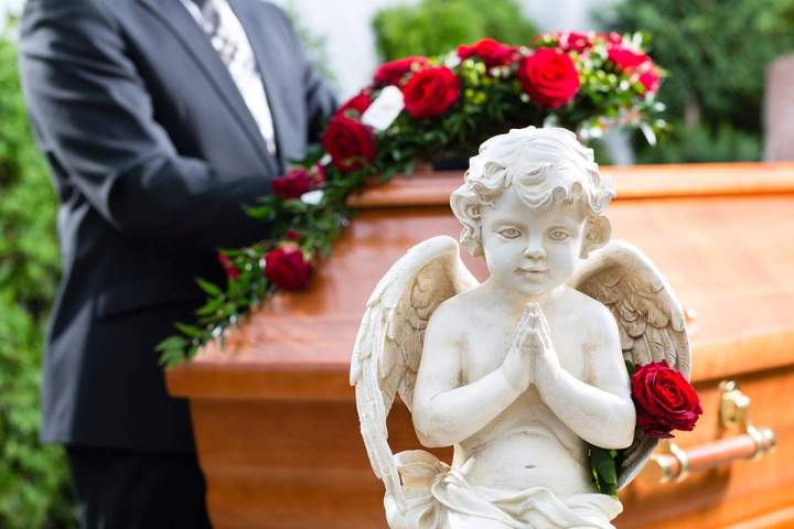 Vente de monuments funéraires, Montigny-le-Bretonneux